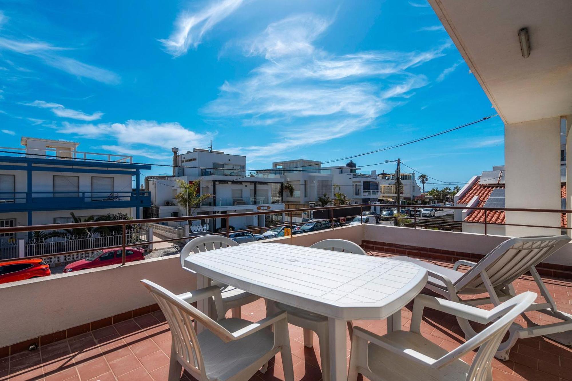 Sundance Beach House Faro Exterior photo